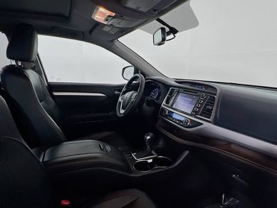 2015 Toyota Highlander - Photo 8
