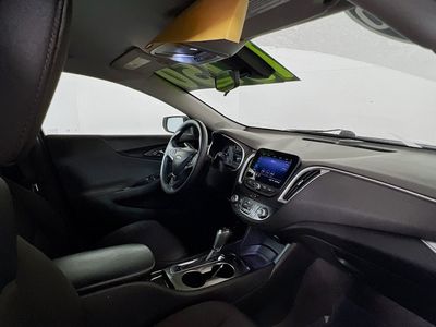 2020 Chevrolet Malibu - Photo 8