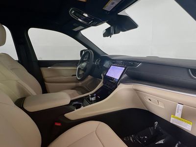 2024 Jeep Grand Cherokee - Photo 23