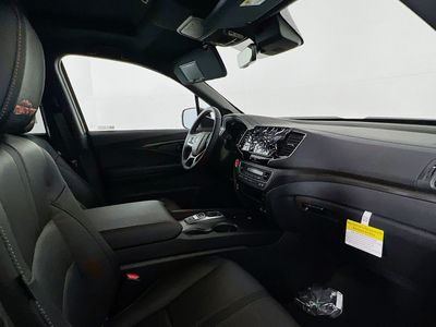 2026 Honda Ridgeline — photo 8 view