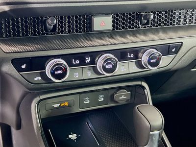 2026 Honda CR-V Hybrid — photo 11 view
