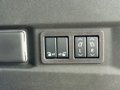 2026 Chevrolet Tahoe - Photo 13