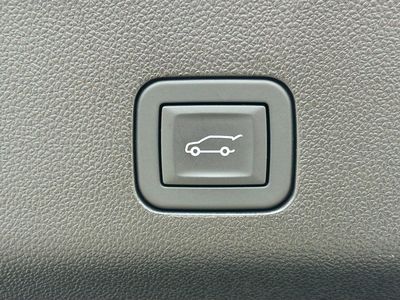 2026 Chevrolet Tahoe - Photo 14