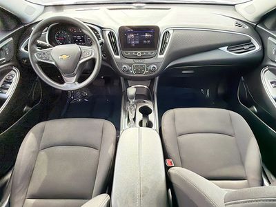 2025 Chevrolet Malibu - Photo 15