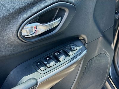 2019 Jeep Cherokee - Photo 21