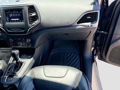 2019 Jeep Cherokee - Photo 16