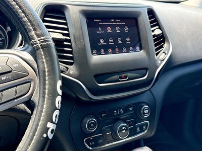 2019 Jeep Cherokee - Photo 25