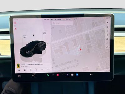 2023 Tesla Model 3 - Photo 31