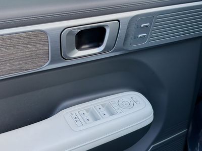 2025 Hyundai Santa Fe - Photo 22