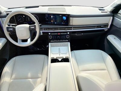 2025 Hyundai Santa Fe - Photo 15