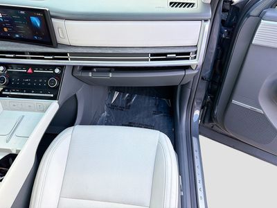 2025 Hyundai Santa Fe - Photo 17