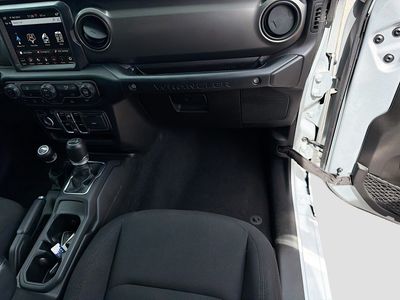 2023 Jeep Wrangler - Photo 16