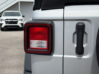 2023 Jeep Wrangler - Photo 10