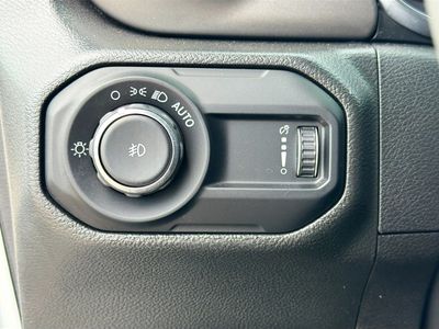 2023 Jeep Wrangler - Photo 33