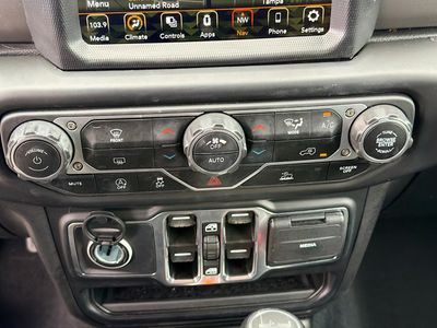 2023 Jeep Wrangler - Photo 32