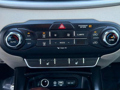 2017 Kia Sorento - Photo 32
