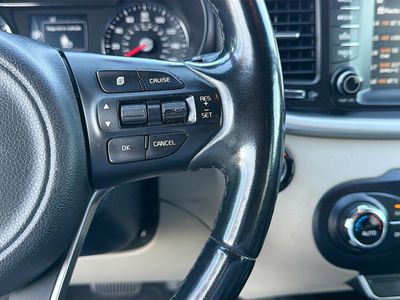 2017 Kia Sorento - Photo 36