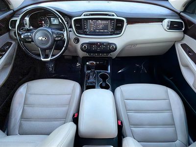 2017 Kia Sorento - Photo 15