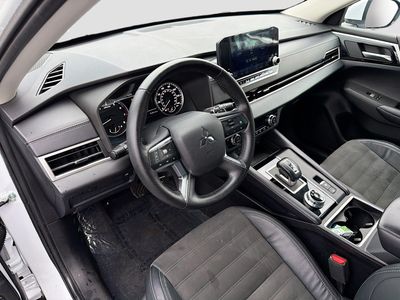 2022 Mitsubishi Outlander - Photo 26