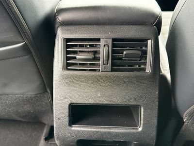 2022 Mitsubishi Outlander - Photo 19