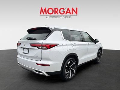 2022 Mitsubishi Outlander - Photo 3