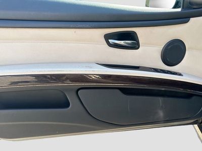 2011 BMW 3 Series - Photo 21