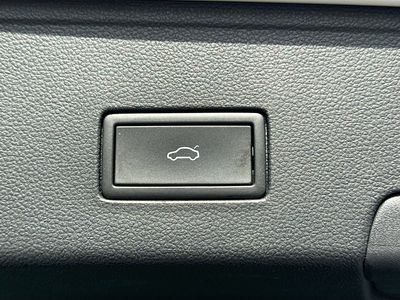 2022 Volkswagen Atlas Cross Sport - Photo 13