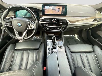 2021 BMW 5 Series - Photo 16