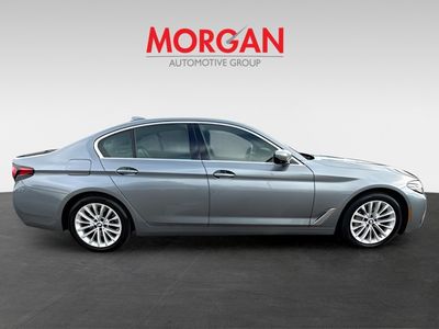 2021 BMW 5 Series - Photo 2