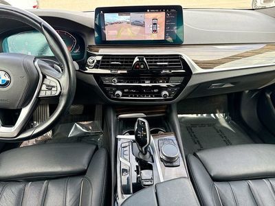 2021 BMW 5 Series - Photo 19