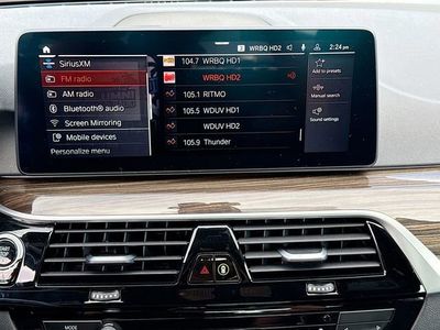 2021 BMW 5 Series - Photo 32