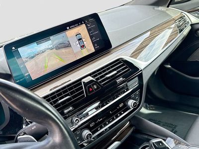 2021 BMW 5 Series - Photo 28