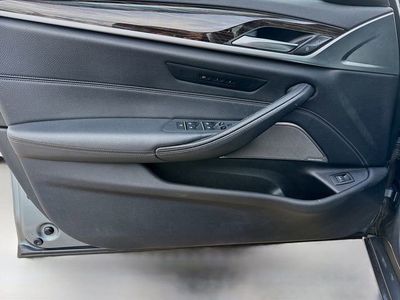 2021 BMW 5 Series - Photo 22