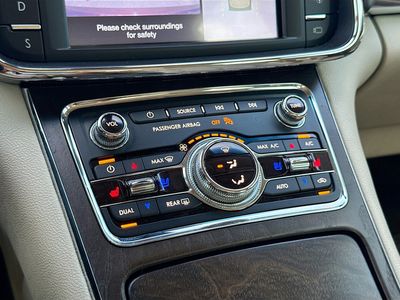 2018 Lincoln Continental - Photo 32