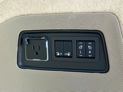 2024 Cadillac Escalade - Photo 13