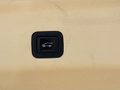 2024 Cadillac Escalade - Photo 14