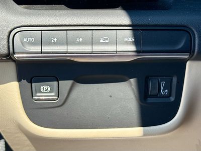 2024 Cadillac Escalade - Photo 38