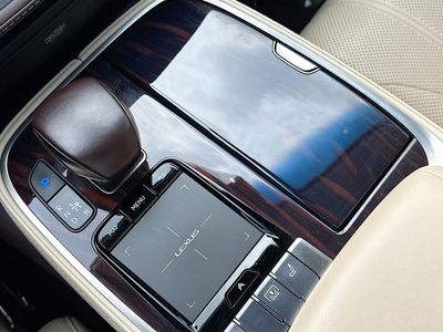 2018 Lexus LS - Photo 29