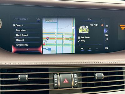 2018 Lexus LS - Photo 32