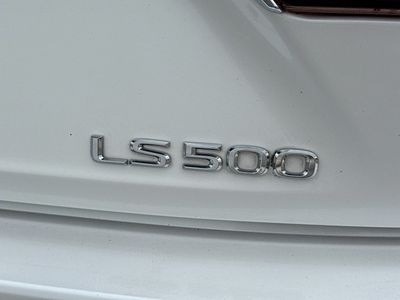 2018 Lexus LS - Photo 11