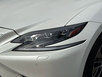 2018 Lexus LS - Photo 9