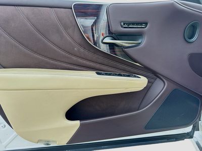 2018 Lexus LS - Photo 22