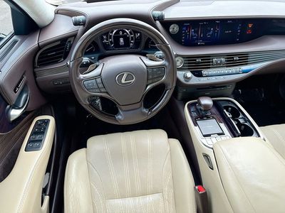 2018 Lexus LS - Photo 17