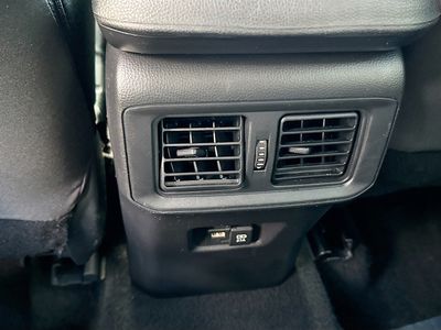 2021 Toyota RAV4 - Photo 18