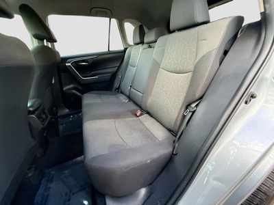 2021 Toyota RAV4 - Photo 19