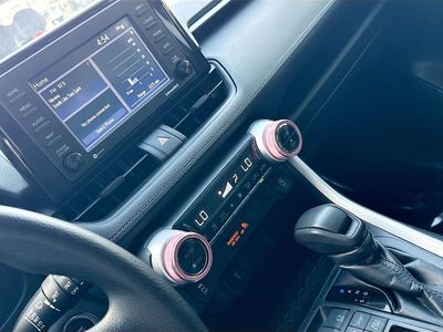 2021 Toyota RAV4 - Photo 25