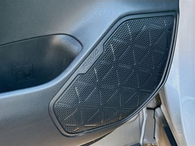 2021 Toyota RAV4 - Photo 22