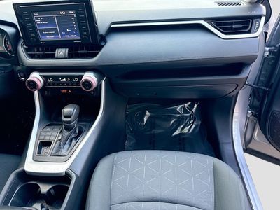 2021 Toyota RAV4 - Photo 16