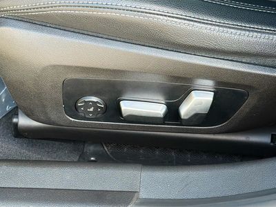 2023 BMW 3 Series - Photo 24