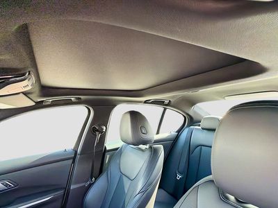 2023 BMW 3 Series - Photo 26